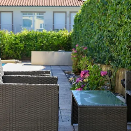 Naehe Saarbruecken Mit Grossem Garten Oeting