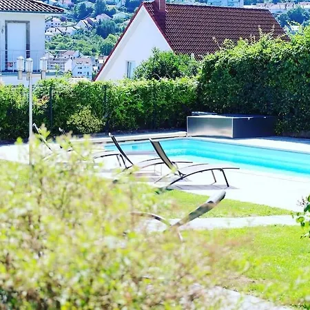Naehe Saarbruecken Mit Grossem Garten Oeting